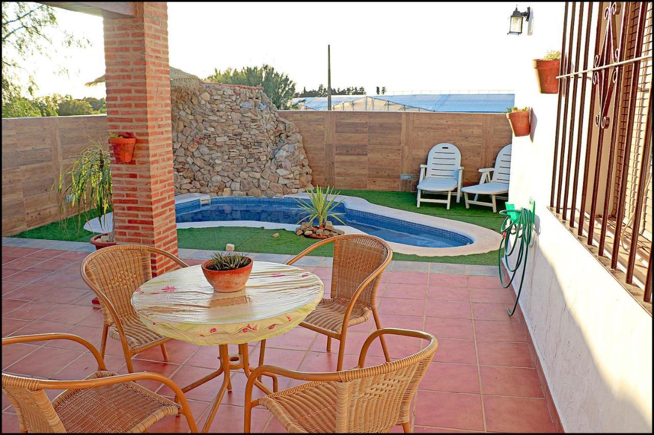 Acogedor chalet con piscina Conil De La Frontera Exterior foto