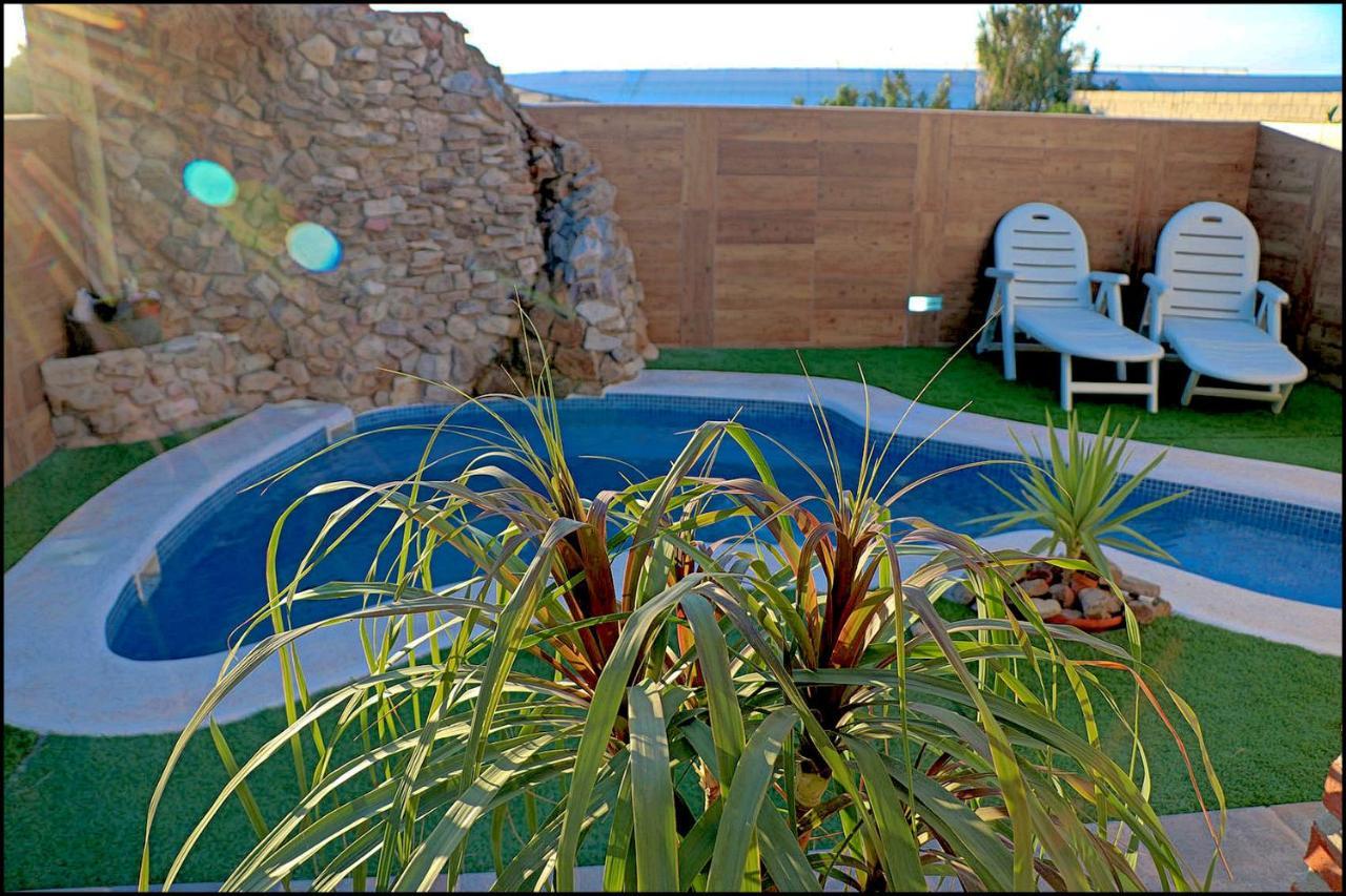 Acogedor chalet con piscina Conil De La Frontera Exterior foto
