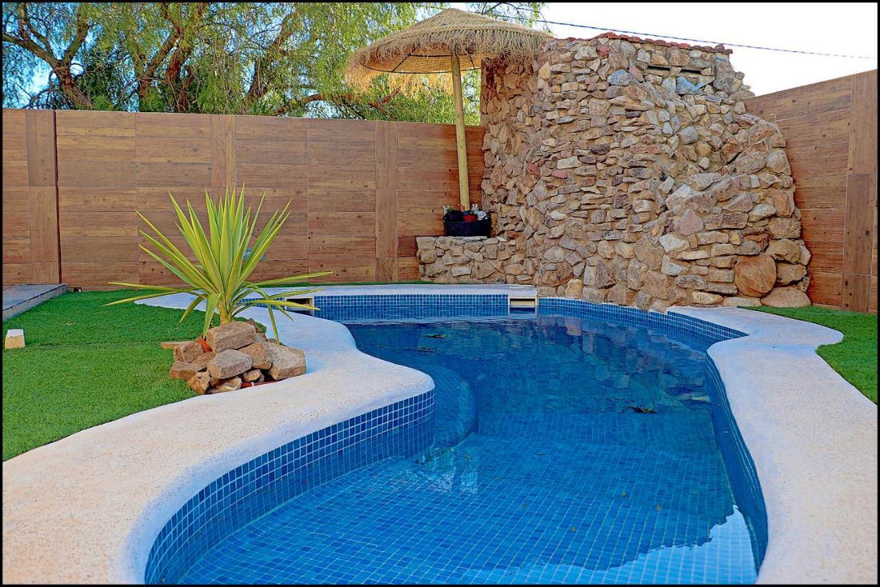 Acogedor chalet con piscina Conil De La Frontera Exterior foto